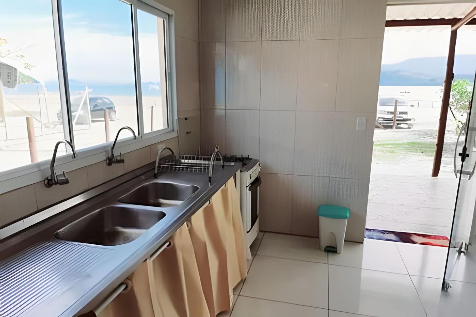 Frente Ao Mar Casa 42 Praia Do Estaleiro Ubatuba Εξωτερικό φωτογραφία